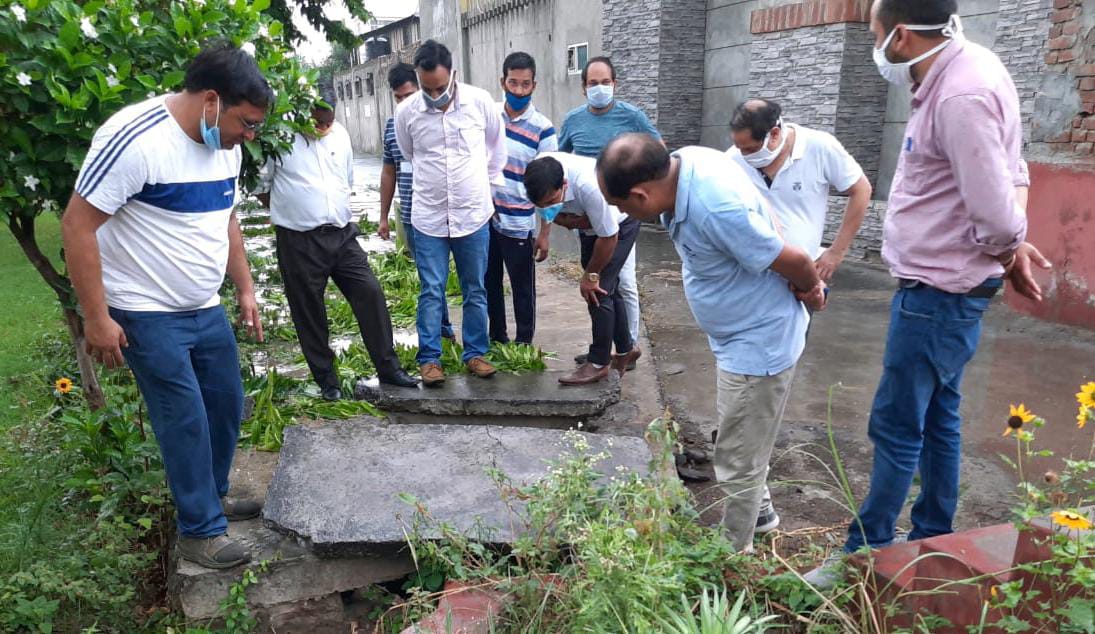 अब सड़कों पर नहीं बिखरेगी नालों से निकली गंदगी, निगम नालों पर बनाएगा डिग्गी