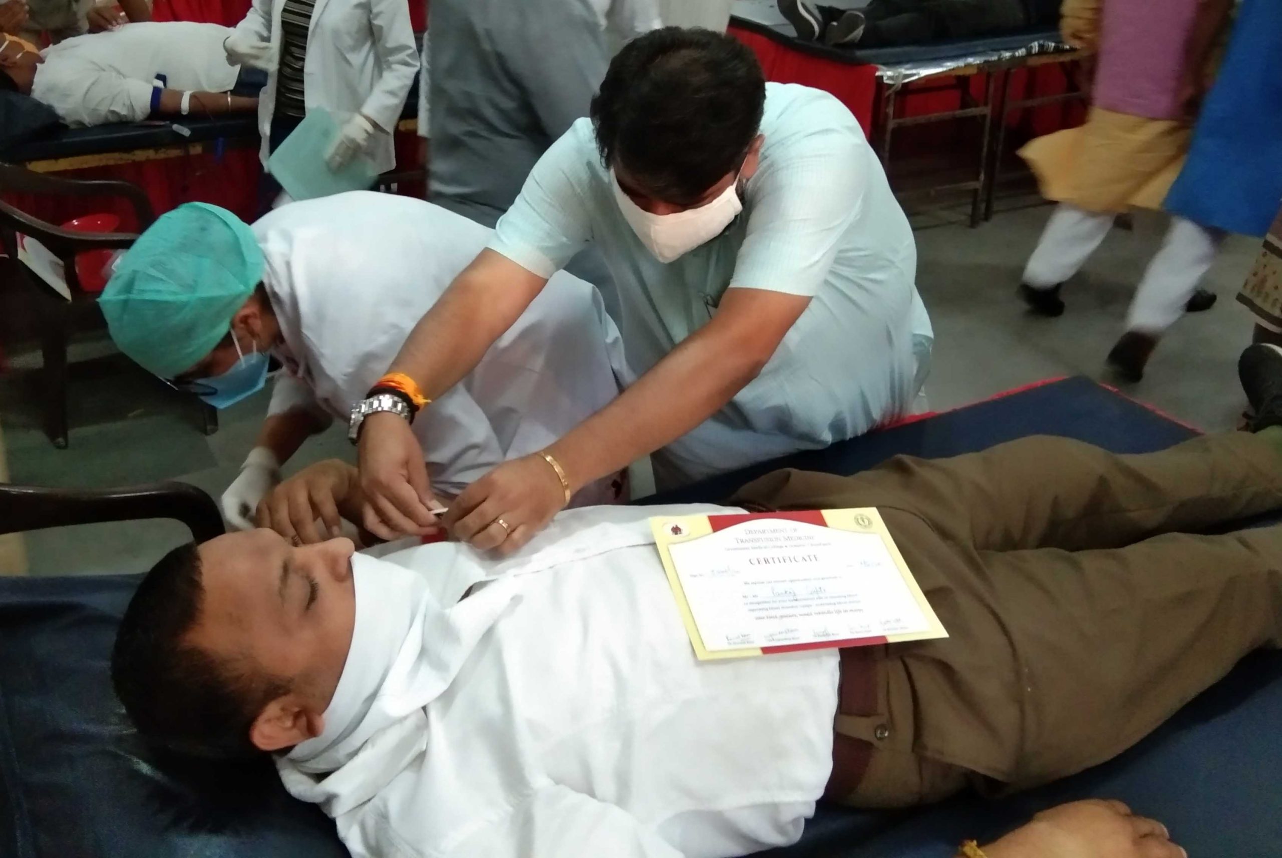 राष्ट्रीय स्वयं सेवक संघ द्वारा लगाया गया रक्त दान शिविर, 101 लोगों ने किया रक्तदान